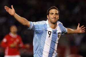 意媒曝阿斯拉尼寻求新挑战 拜仁巴萨密切关注其动向