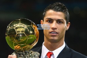 埃唐-姆巴佩深情追忆，兄长基利安四岁的欧冠誓言与内敛的王者之心