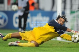 辽宁男篮末节还魂展底蕴 十人轮转力压七人苦战夺胜