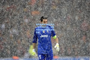 诺坎普重建进程引关注，巴萨高层坦言，短期内回归原主场面临运营挑战