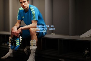 京城德比火药味十足！争议哨声频响，双方球员险酿冲突