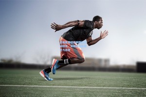 圣地亚哥坦言脚踝伤势成隐忧，关键战役恐难全力出击